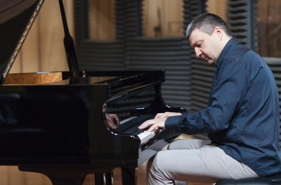 Kliknij, aby przeczytać artykuł Kuba Stankiewicz TRIO na Festiwalu w Opocznie Kuba Stankiewicz TRIO na Festiwalu w Opocznie