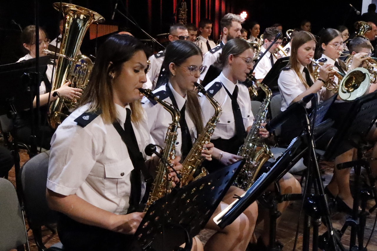 Koncertowanie na sali widowiskowej