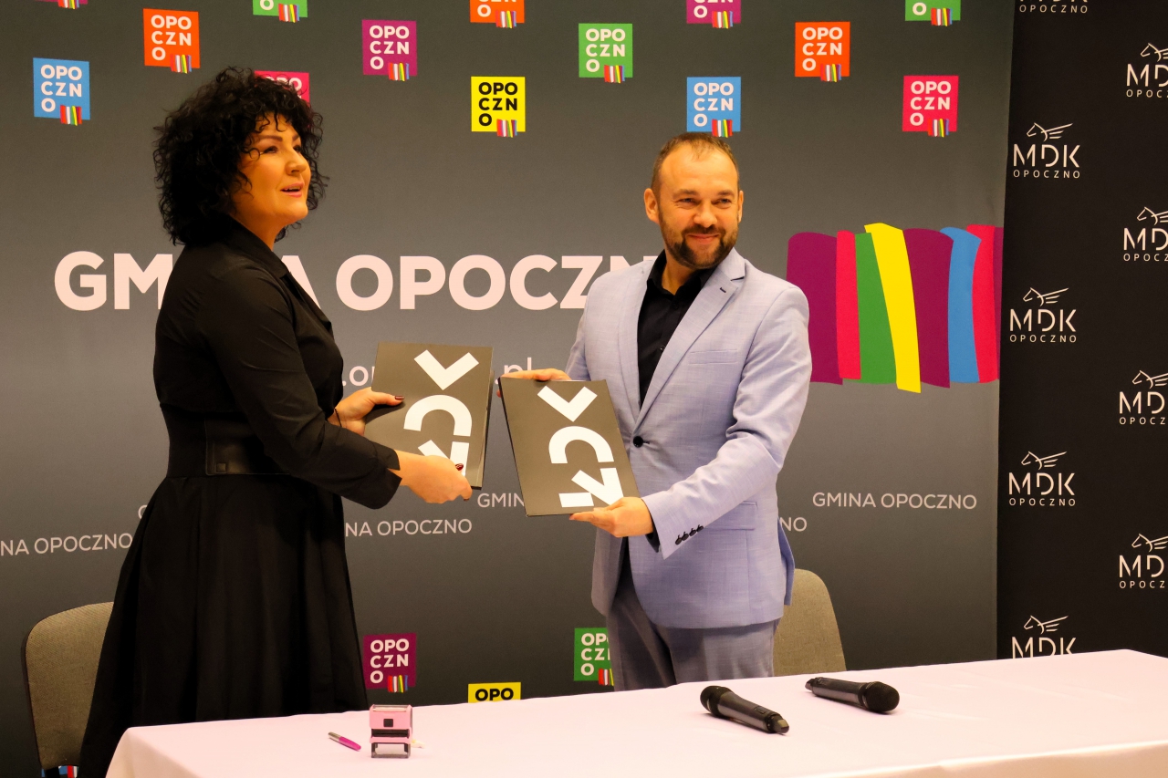 Moment podpisania porozumienia