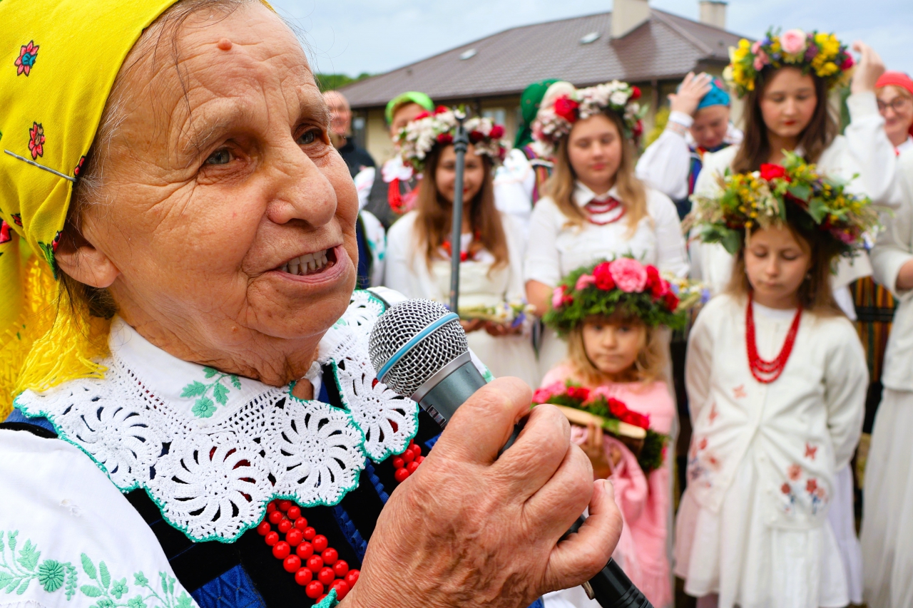Moment świętojańskich obrzędów