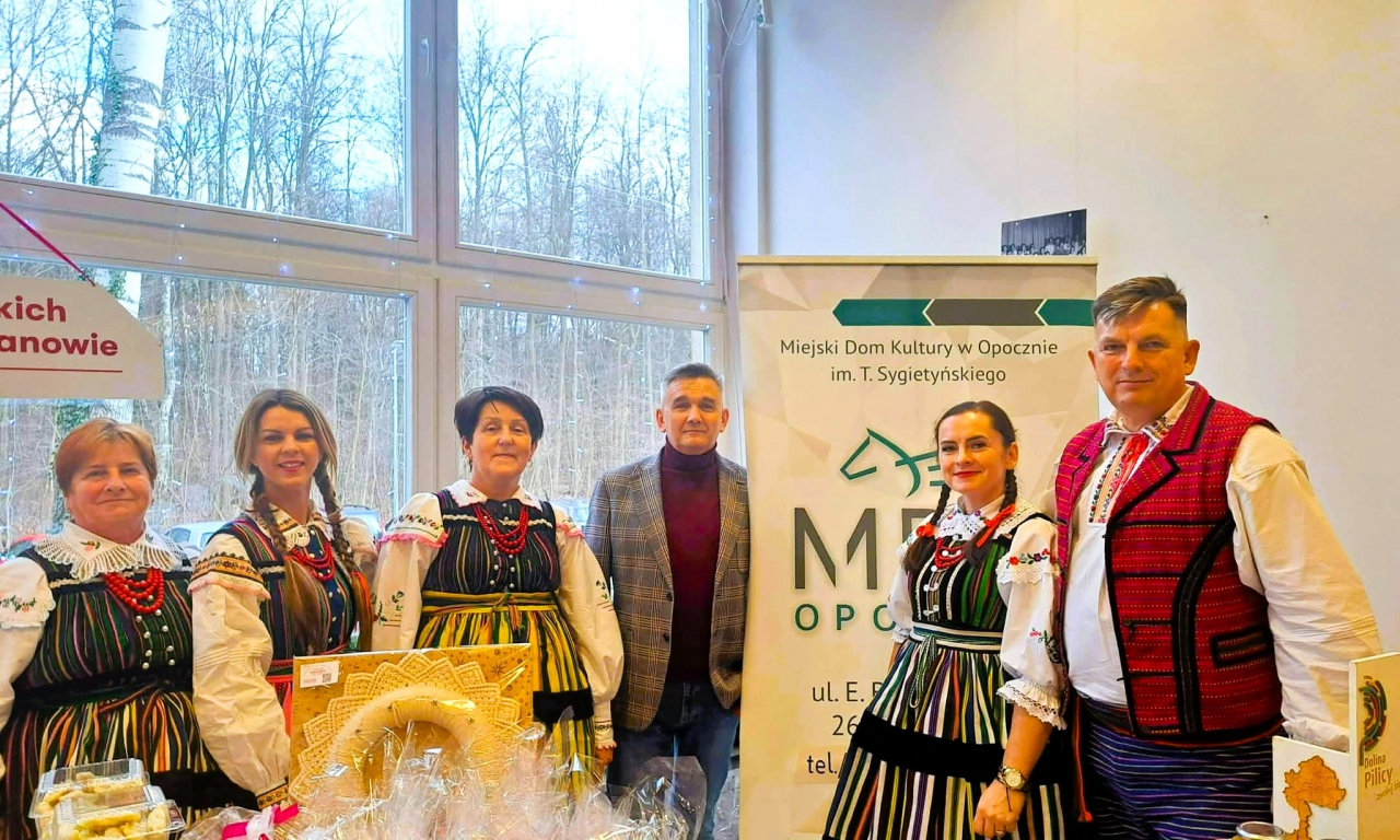 Opoczyńskie stoisko na Jarmarku Bożonarodzeniowym