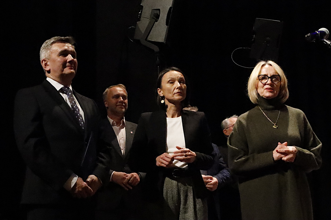 Moment oficjalnych podziękowań