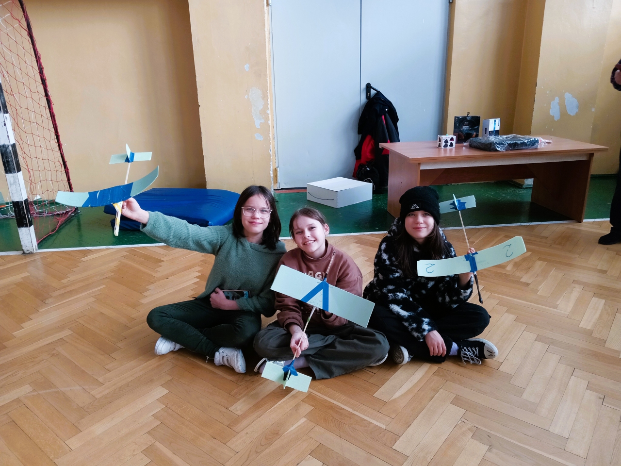 Dziewczynki Dziewczynki z modelami