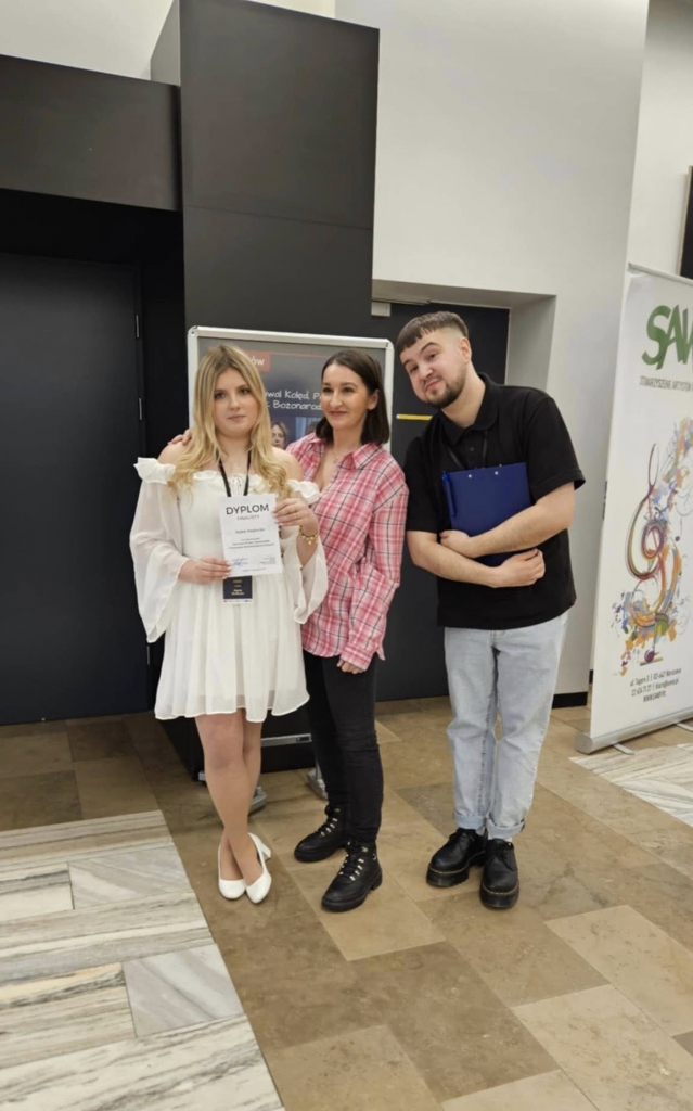 Pamiątkowe zdjęcie Agata ze swoją instruktorką Izą Lisowską