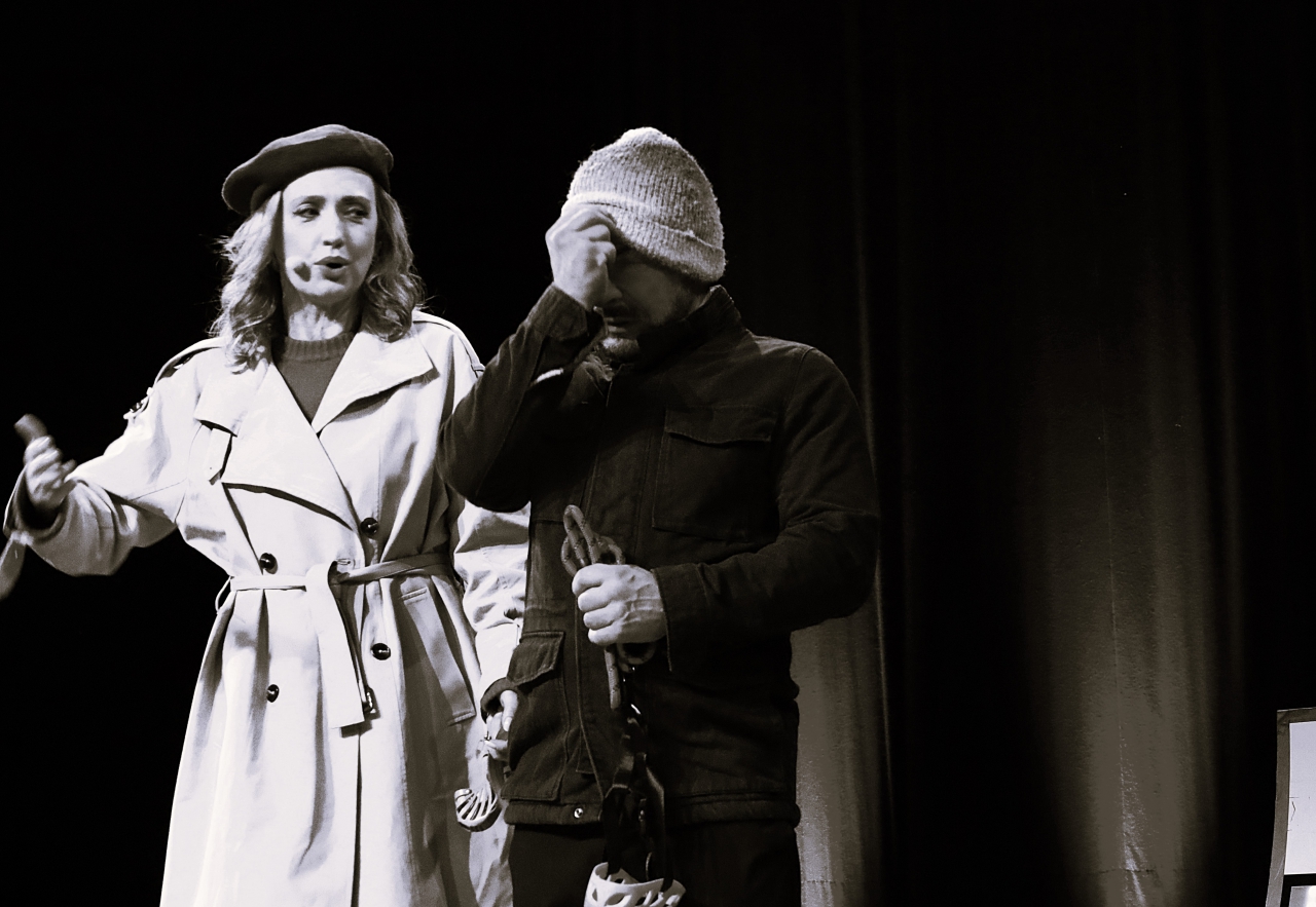 100 procent humoru z Kabaretem Moralnego Niepokoju