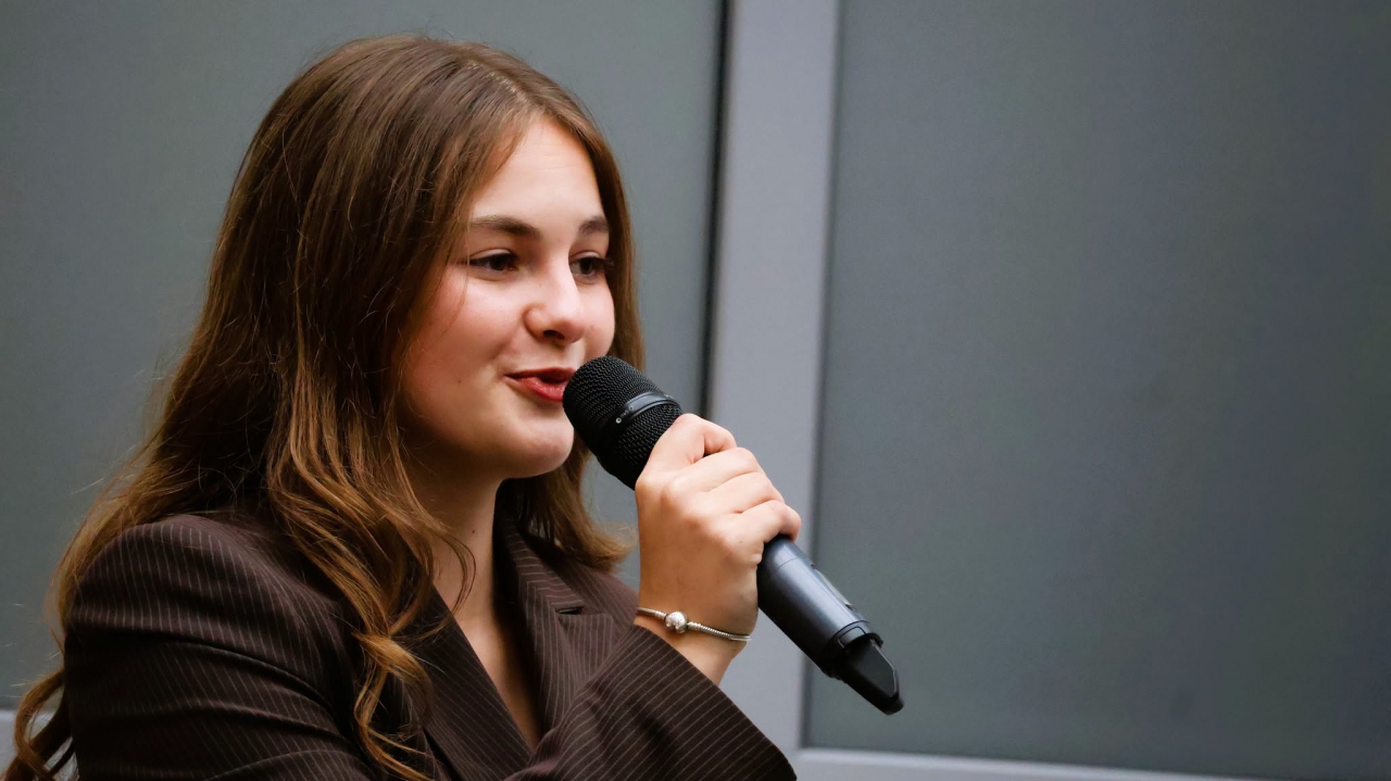 KAMILA BŁASZCZYK KAMILA BŁASZCZYK
